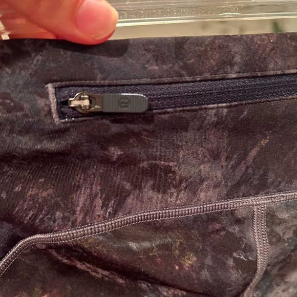 Lululemon Speed Up Tight *Full On Luxtreme 28” Radiant Multi - Picture 11 of 12